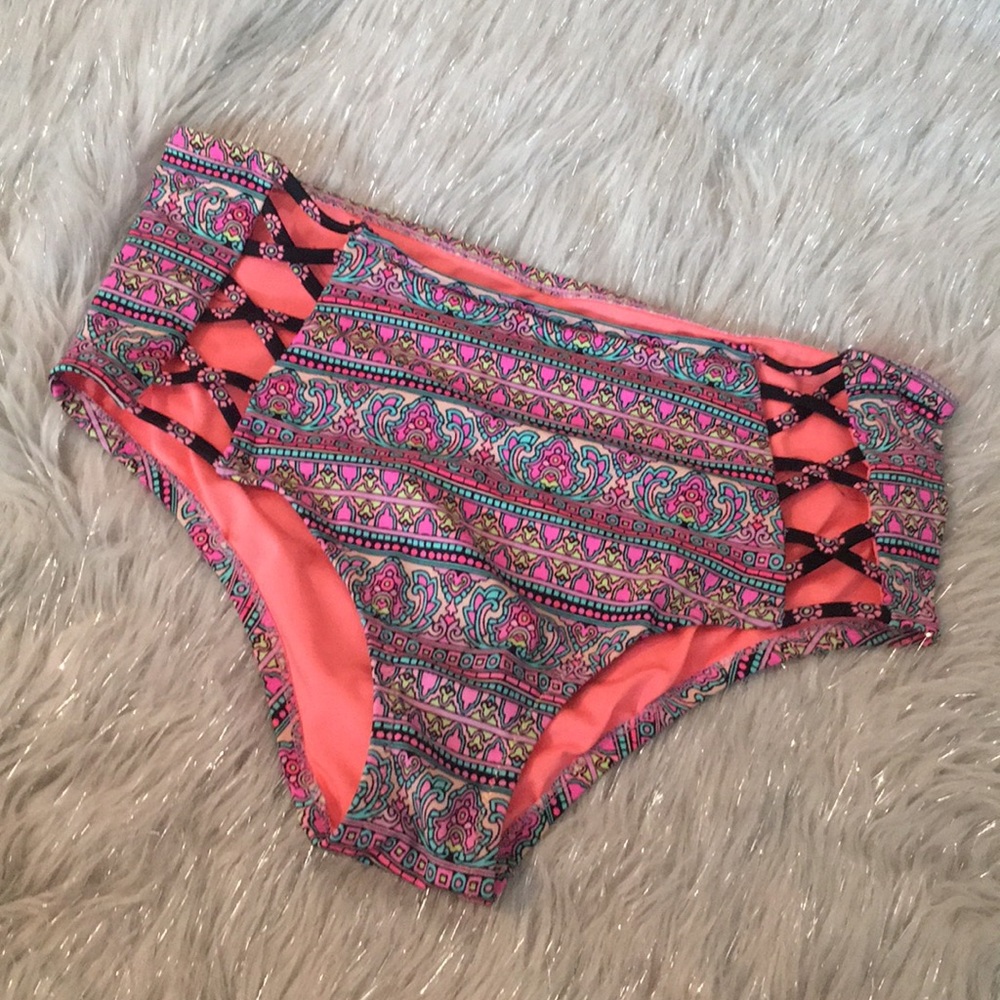 Bathing suit bottoms